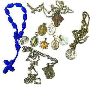 **Amazing Collection of Religious Jewelry Items**